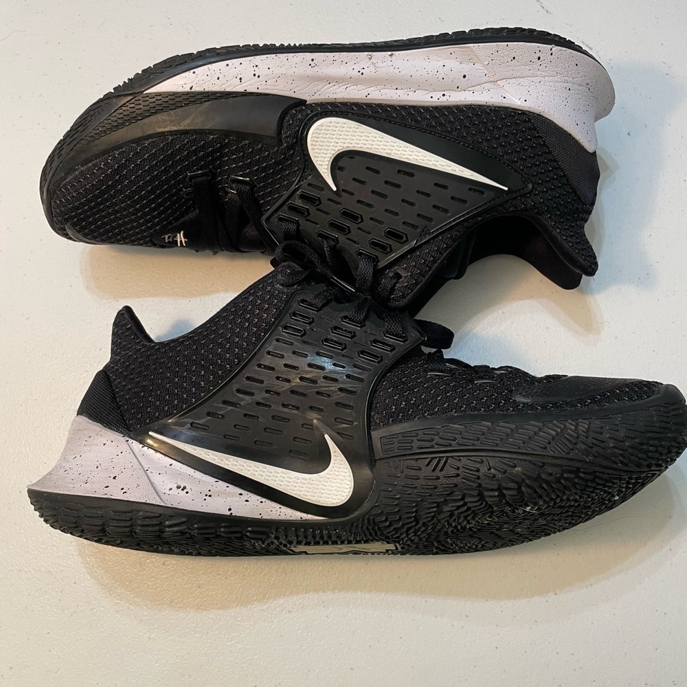 Nike Men's Kyrie 2 Low Black Athletic Shoes SB- - Picture 5 of 7